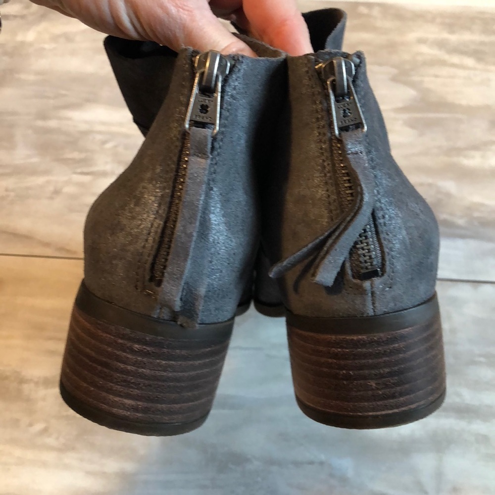 Lucky Lahela Charcoal Grey suede boots 10 - Picture 5 of 7